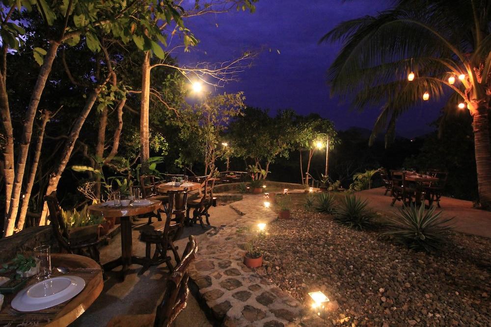 קורון Villa Khadine Grand Vista Resort מראה חיצוני תמונה