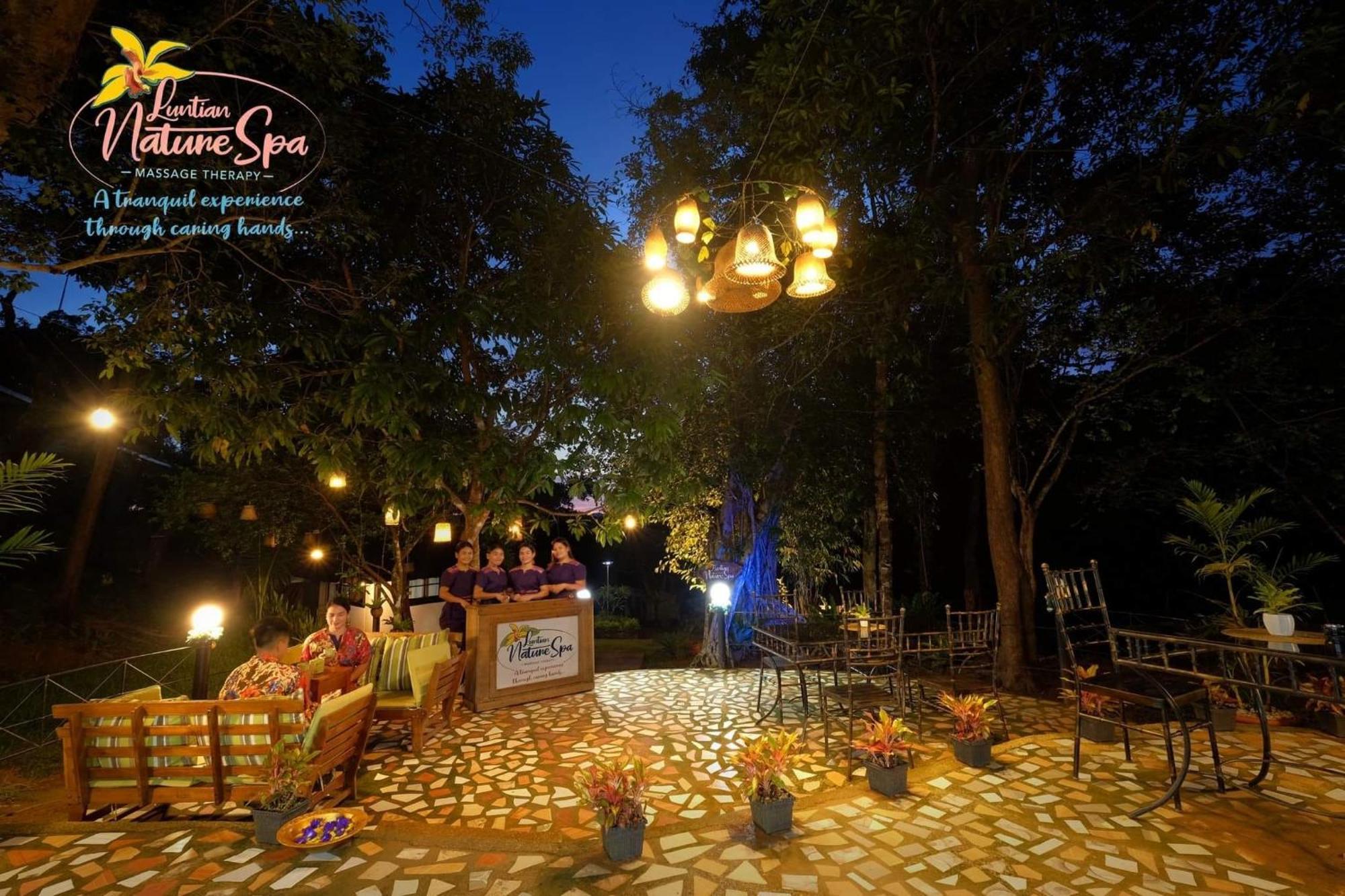 קורון Villa Khadine Grand Vista Resort מראה חיצוני תמונה