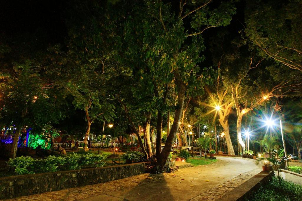 קורון Villa Khadine Grand Vista Resort מראה חיצוני תמונה